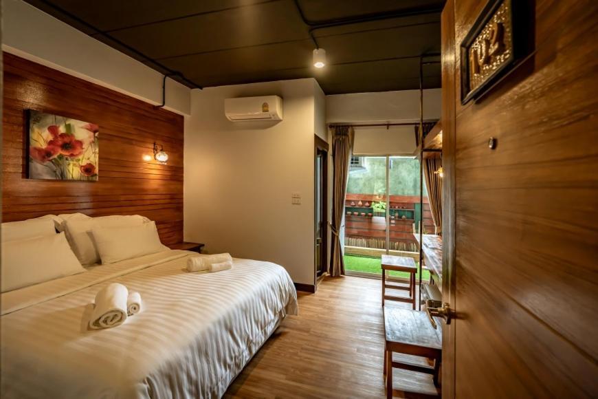 Ingmon House Hotel Chiang Mai Bagian luar foto