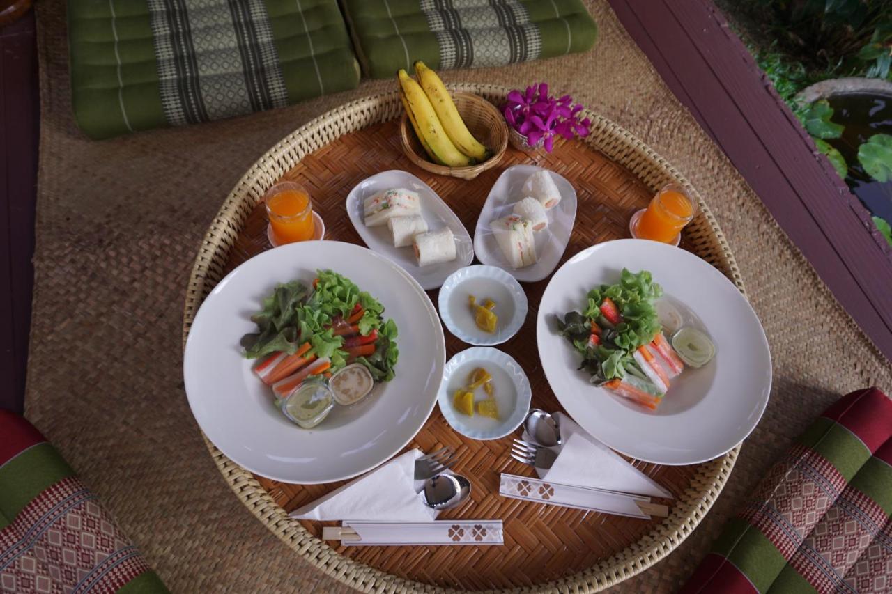 Ingmon House Hotel Chiang Mai Bagian luar foto